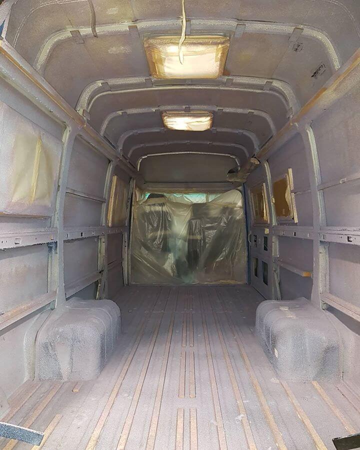 avant isolation van